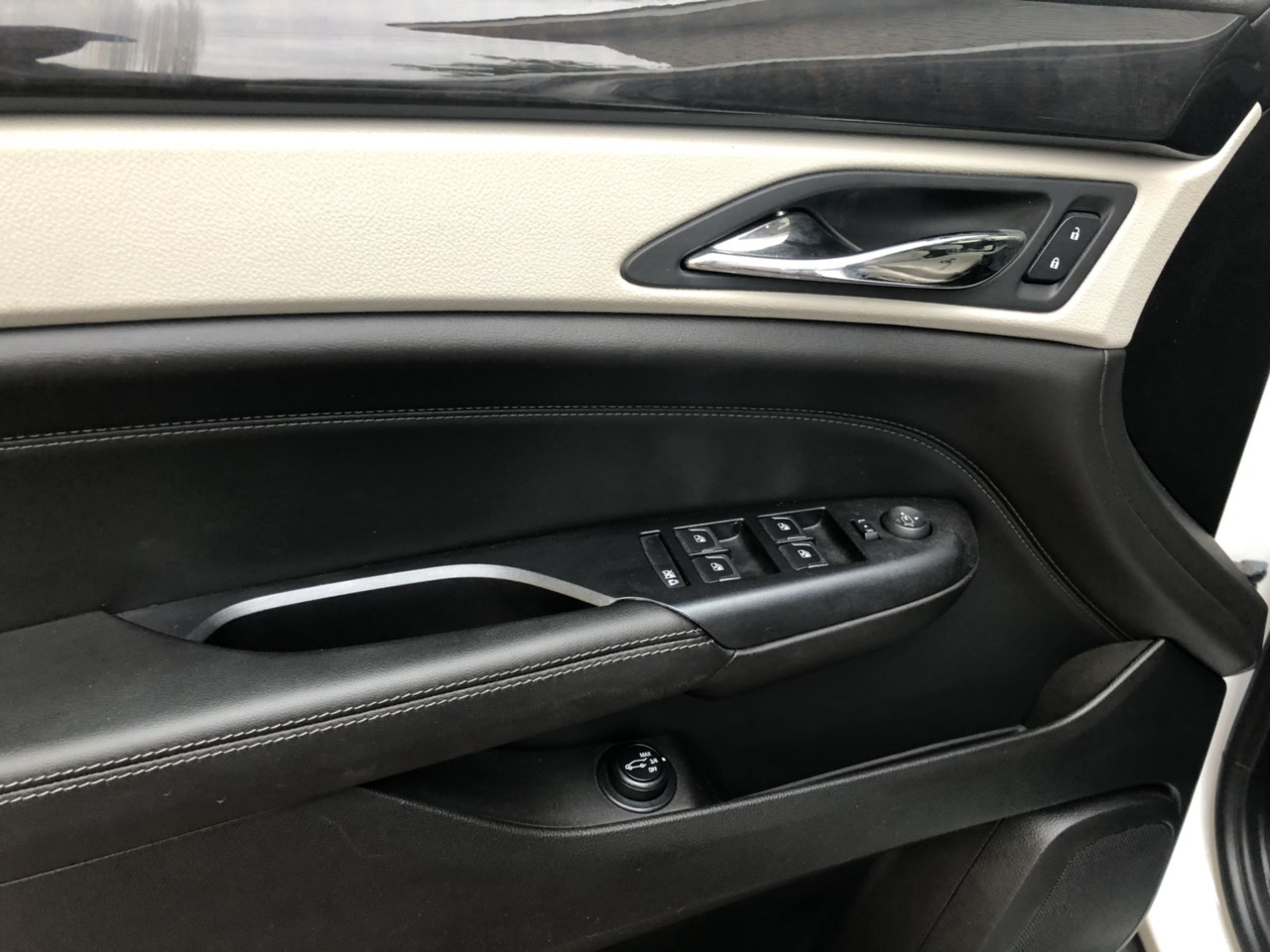 Cadillac SRX 2014