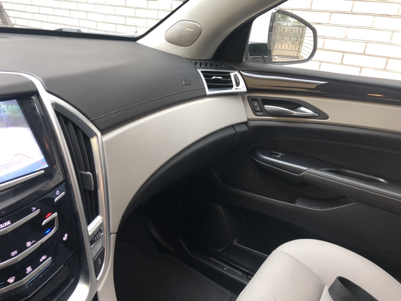 Cadillac SRX 2014