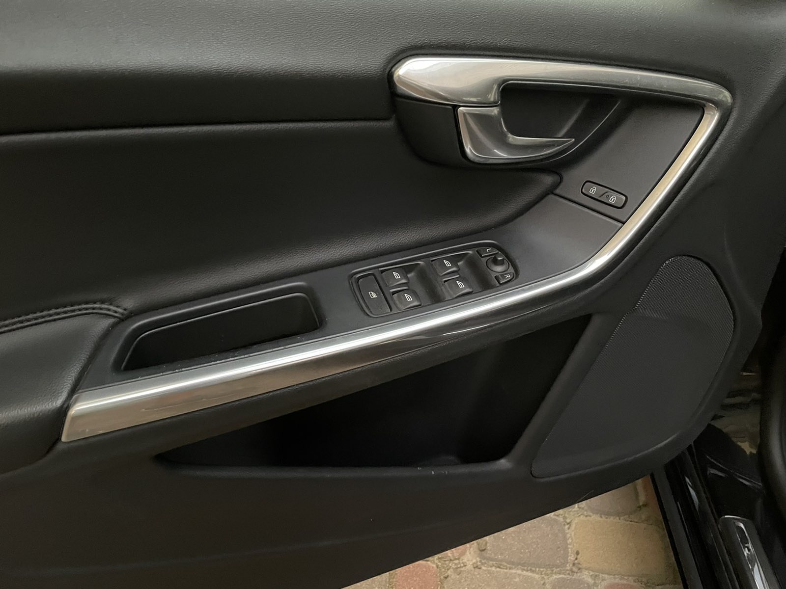 Volvo S60 T5 AWD 2012