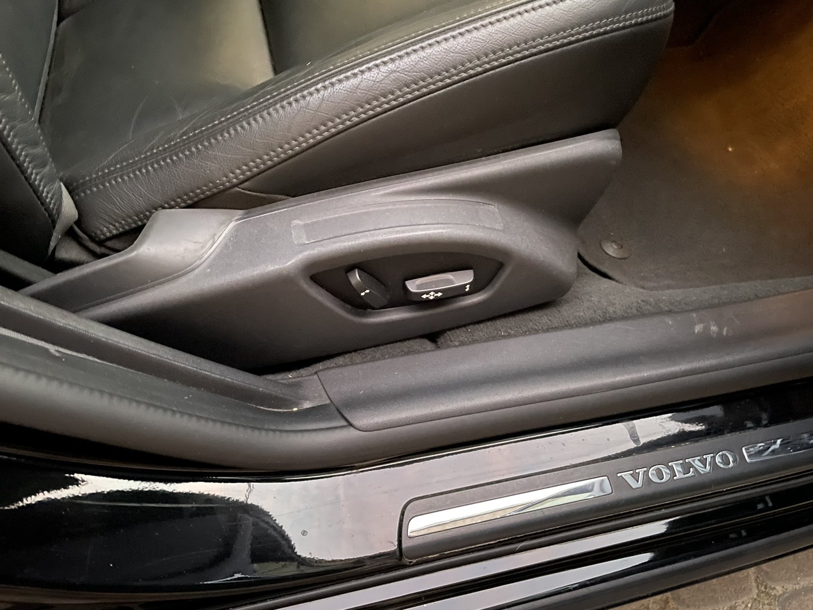 Volvo S60 T5 AWD 2012