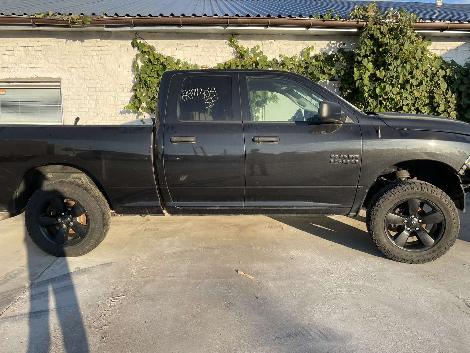 Dodge RAM 1500 EXPRESS 2017